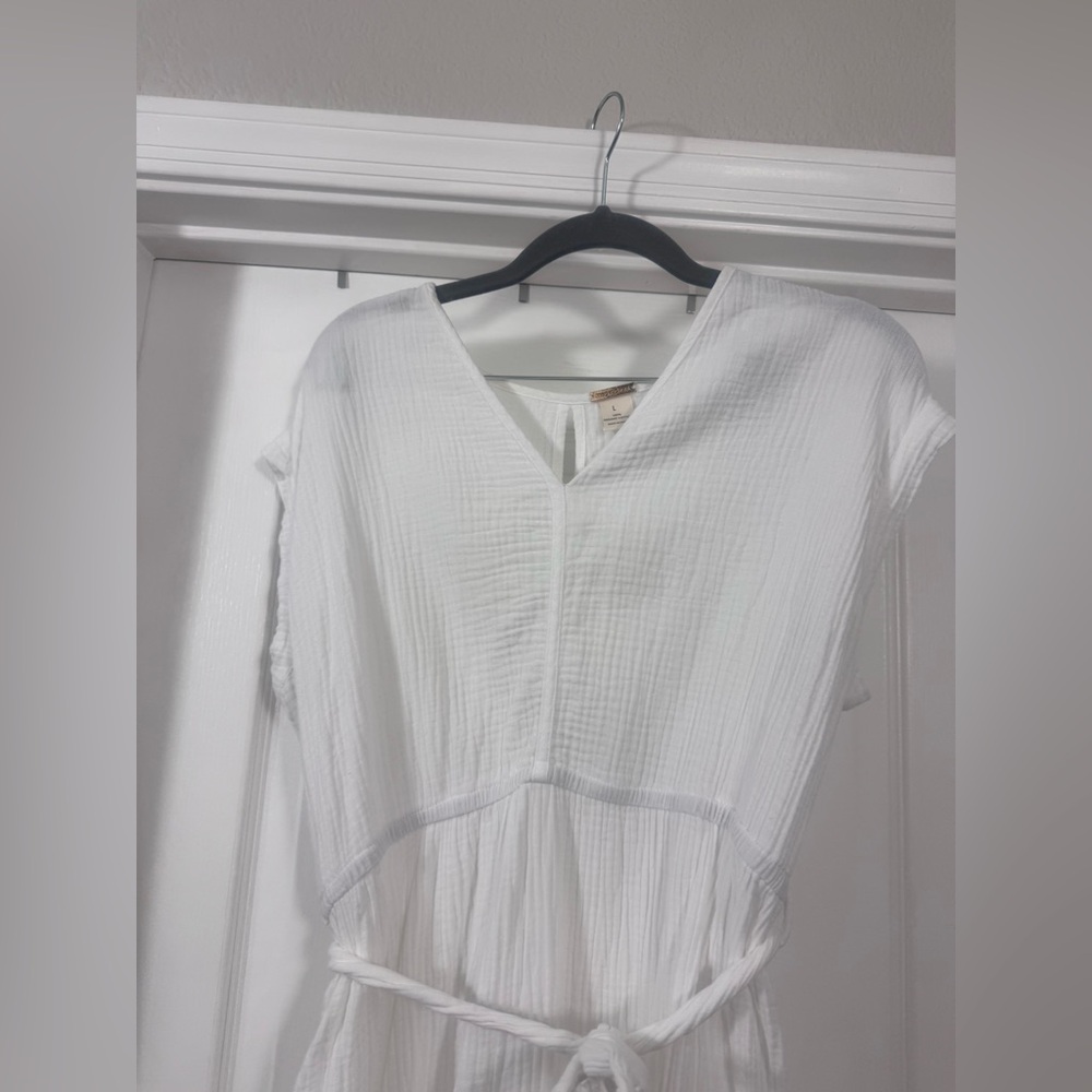 Magaschoni White V-Neck Dress - Picture 5 of 10